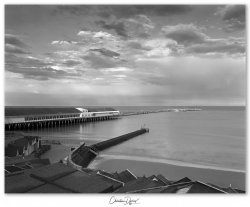 walton pier up up.jpg