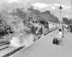 Steam train LR.jpg