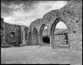 Cymer Abbey 1 foma 100 90mm.png Cymer Abbey 1 foma 100 90mm.png